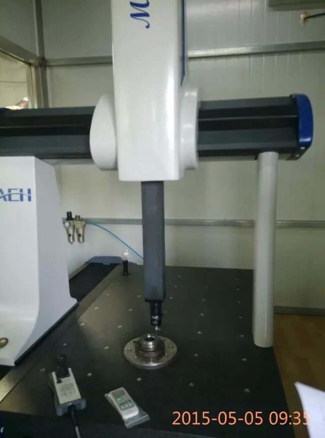 客戶驗貨VMC1055數(shù)控加工中心精